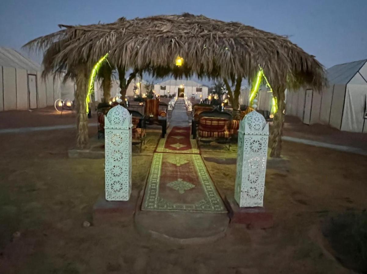 Merzouga Top Luxury Camp Екстериор снимка
