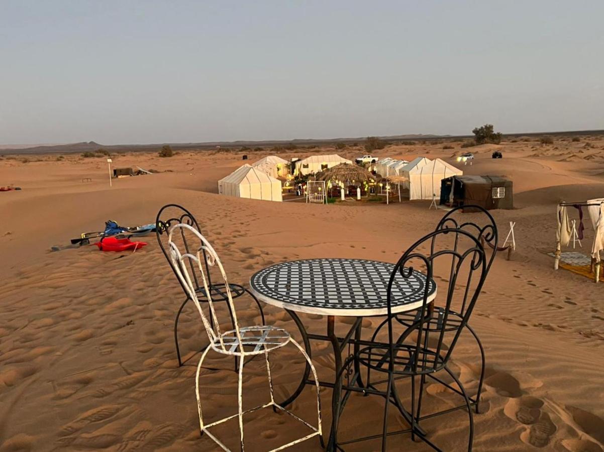Merzouga Top Luxury Camp Екстериор снимка