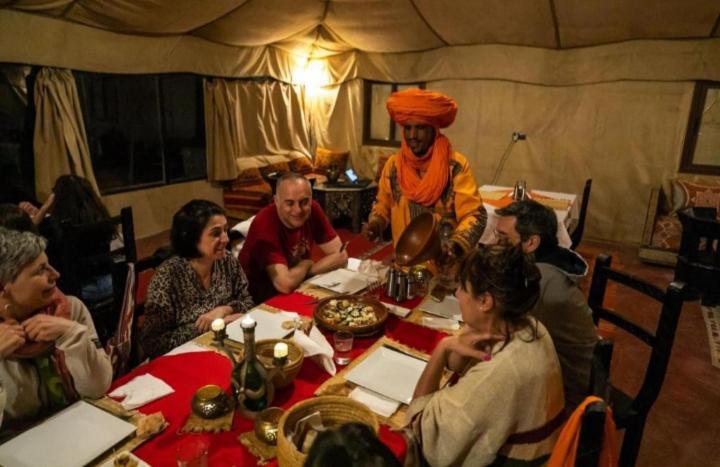 Merzouga Top Luxury Camp Екстериор снимка