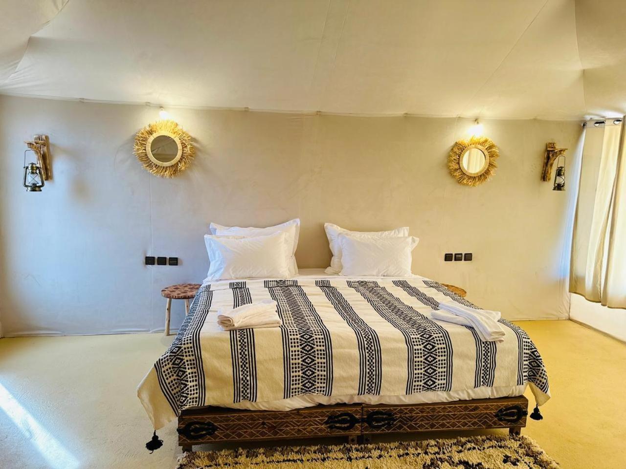 Merzouga Top Luxury Camp Екстериор снимка